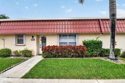 300 Cape Cod Circle 1