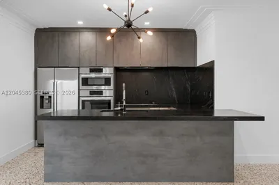 365 Fairway Dr 1
