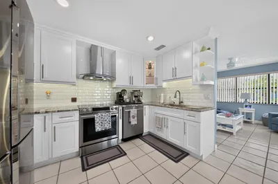 5826 Churchill Court 1
