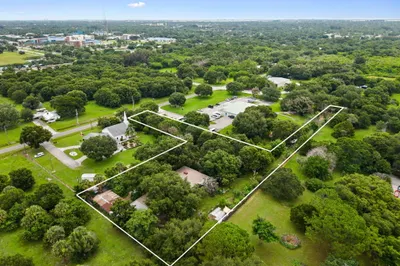 3603 Kirby Loop Road 1