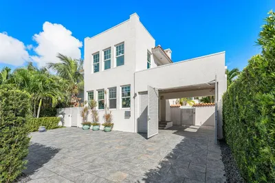 002-2518thStreet-WestPalmBeach-FL-33401-