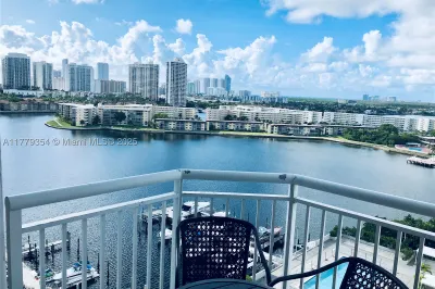 18071 Biscayne Blvd #1503 1