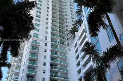 31 SE 5th St #2103 1