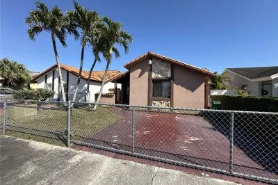 3853 SW 133rd Pl 1