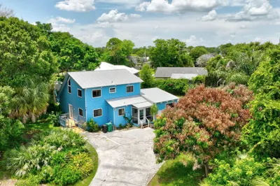 5707 Spruce Drive 1