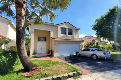 4— SW 82nd Way 1