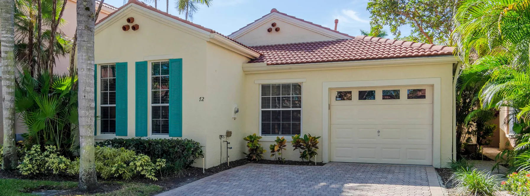 Just Listed | Pretty in PGA National | 72 Via Verona