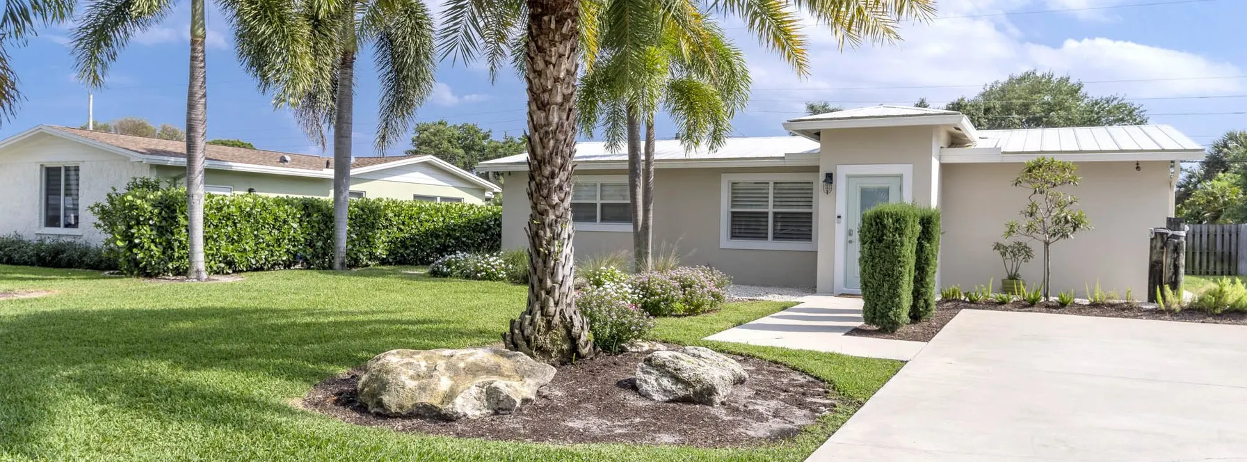 Just Listed | Pretty in Palm Beach Gardens | 2388 Edgewater Drive
