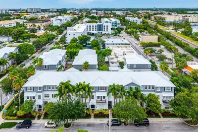 290 NE 5th Avenue #9 1