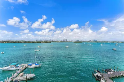 1200 West Ave #725 1