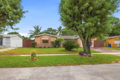 4460 NW 24th Street 1