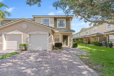 2970 SE Lexington Lakes Drive #2970 1