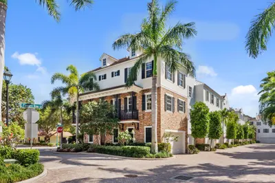 347 E Cannery Row Circle 1