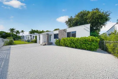 231 NW 44th St 1