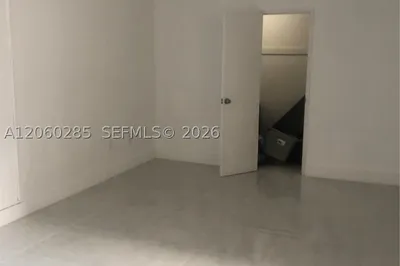 10185 Collins Ave #616 1