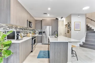 405 SW 91st Pl 1