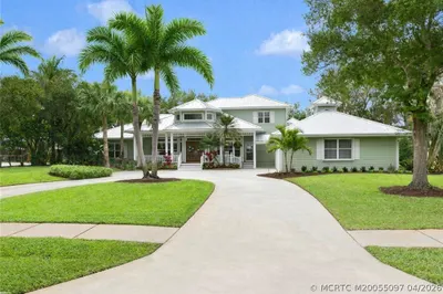 5661 SW Orchid Bay Drive 1