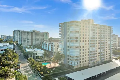305 N Pompano Beach Boulevard #1402 1