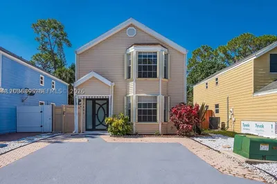 5800 Rambler Rose Way 1