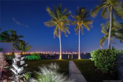 597 SW 11th Court 1