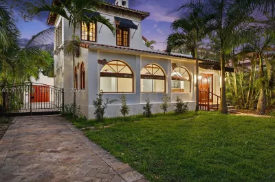 1137 Asturia Ave 1