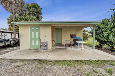 1412b NW 7th Street #b 1