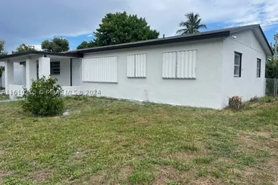 2455 NW 176th Ter 1