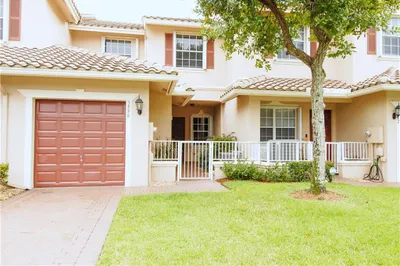 3556 Parkside Dr #3556