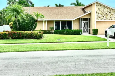 1076 SW 26th Terrace 1