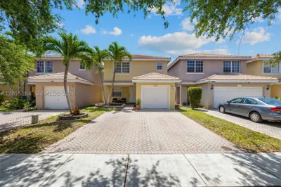 9288 NW 55th St 1