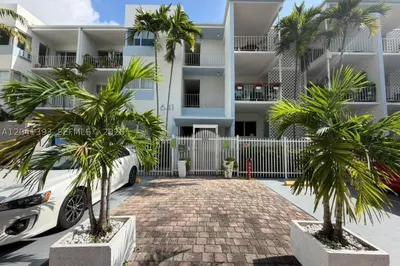 641 Espanola Way #3 1