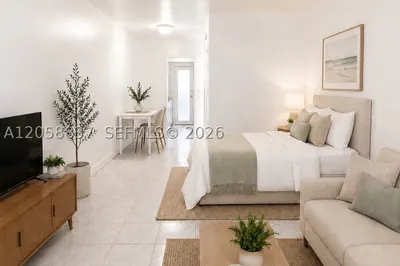 1021 Michigan Ave #3 1