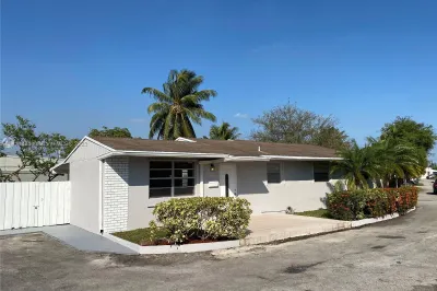 1308 NW 36th Ave #1308 1