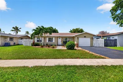 11371 NW 37th Pl 1