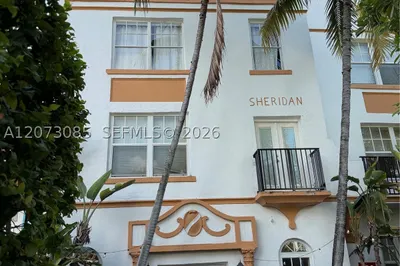 737 Jefferson Ave #303 1
