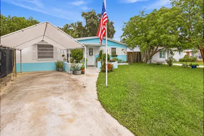 4269 SW 50th Street 1