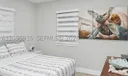 331 W 40th Pl Photo