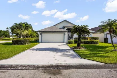 5025 Robino Circle 1