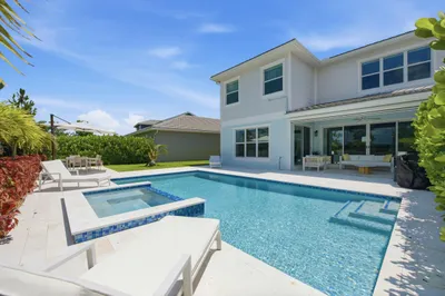 19564 Broad Shore Walk 1