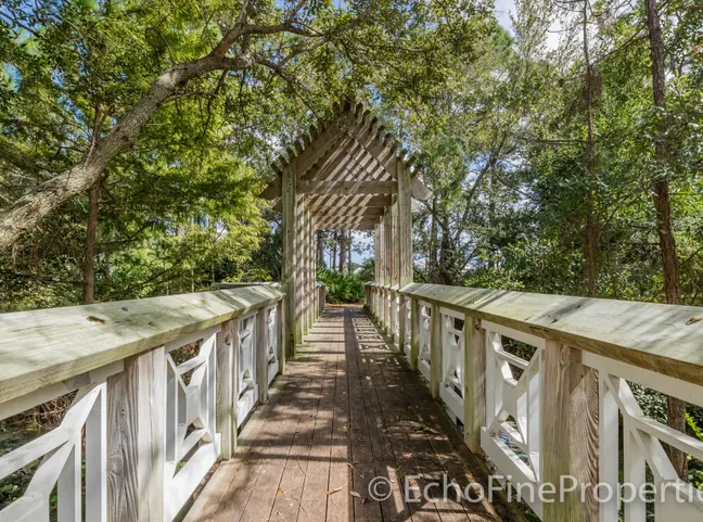Airbnb-Friendly Communities in North Palm Beach