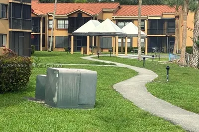 15545 N Miami Lakeway N #303 1