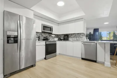5850 NW 57th Avenue #3 1