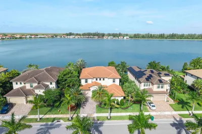 8685 Parkland Bay Drive 1