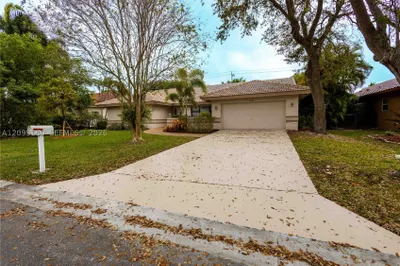 8248 NW 40th Ct 1