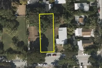 129 NW 30th St 1