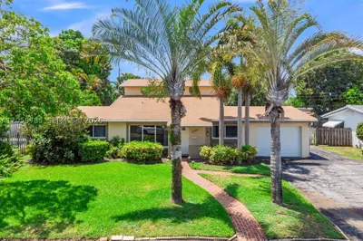 200 SW 16 Street 1