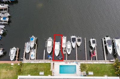 312 Northlake Drive #306 1