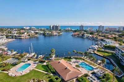 100 Pelican Pointe Drive #101 1