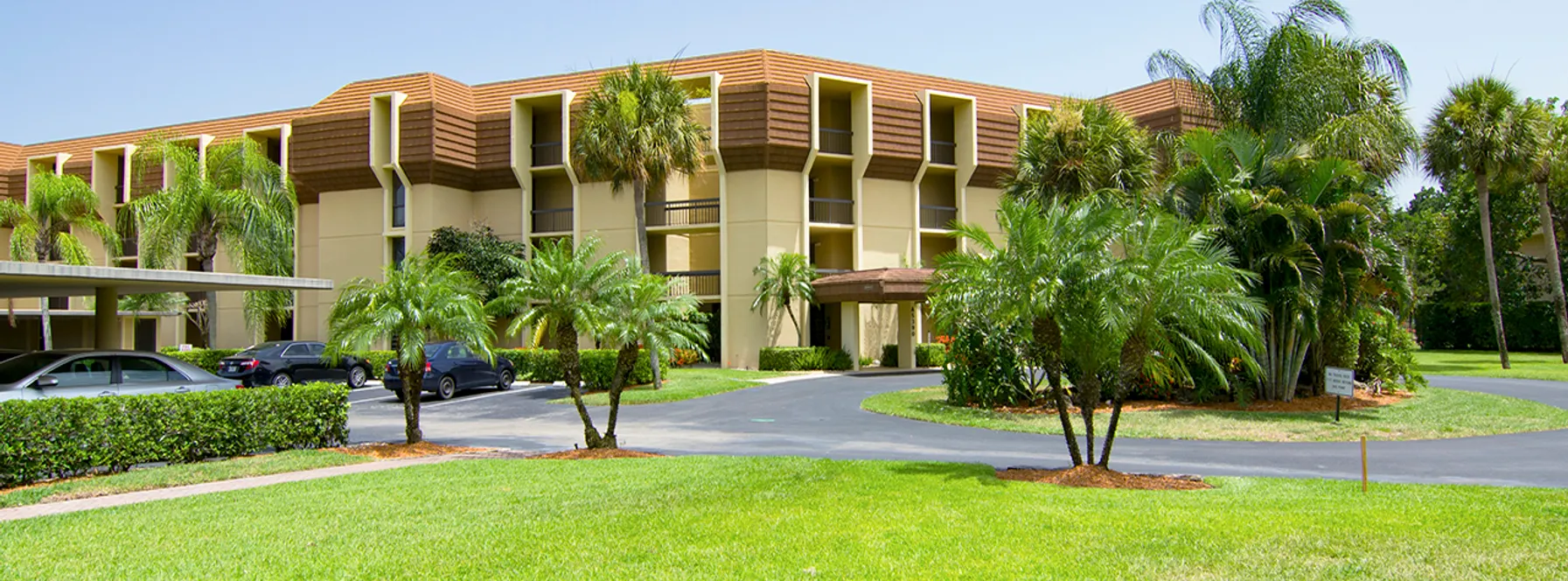 5390 Woodland Lakes Drive #206 | Woodland Lakes