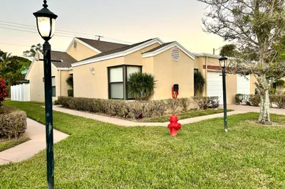4580 Amherst Circle #81